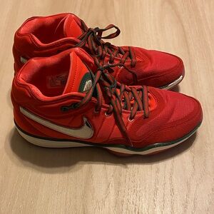 Nike Men's Red and Green Athletic Shoes